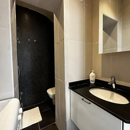 2br, 2ba, Ground Flr Of Historical Building, Galata *